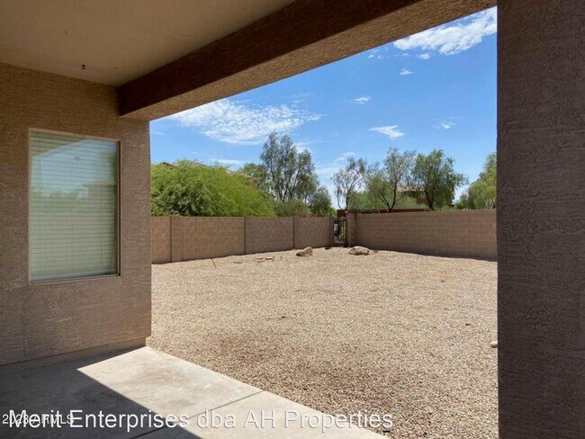 9323 W Berkeley Rd Phoenix, AZ 85037 photo 2
