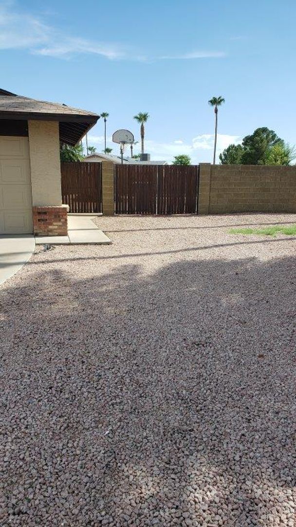 3627 W Aire Libre Ave Phoenix, AZ 85053 photo 2