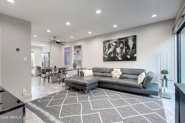 4610 N 68th St Scottsdale, AZ 85251 photo 3