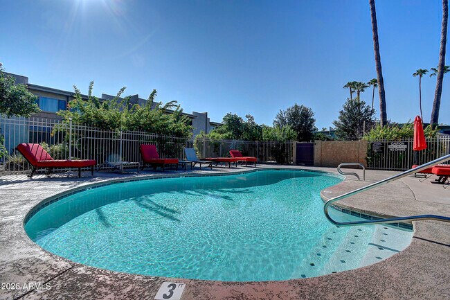 4610 N 68th St Scottsdale, AZ 85251 photo 2