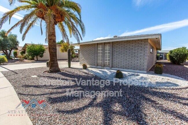 1050 S Roanoke Mesa, AZ 85206 photo 2
