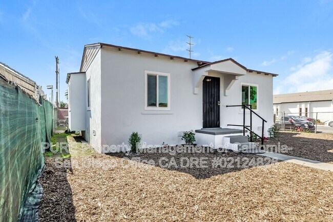 3201 K St San Diego, CA 92102 photo 2