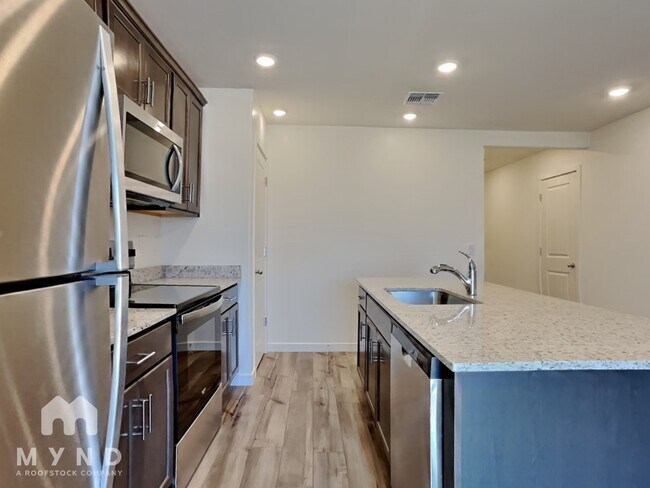 1090 W Virginia Ave Florence, AZ 85132 photo 3