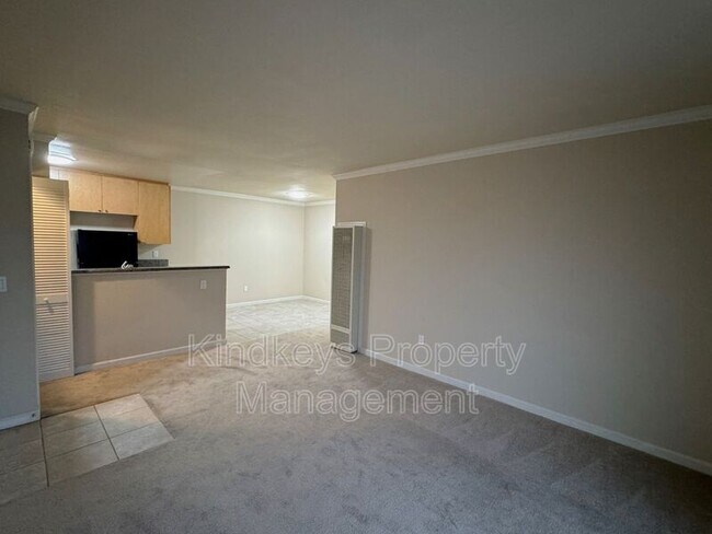 754 Florida St Imperial Beach, CA 91932 photo 2