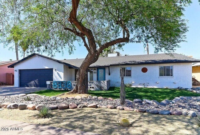 8338 E Granada Rd