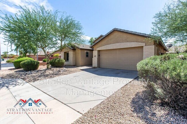 10217 E Juanita Ave Mesa, AZ 85209 photo 2