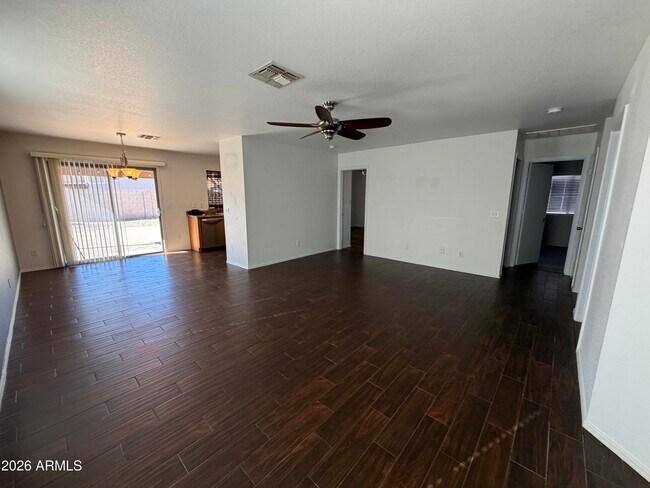 13825 W Ironwood St photo 4