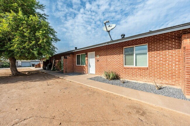 3836 N 15th Ave Phoenix, AZ 85015 photo 4