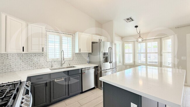1123 E Betsy Ln Gilbert, AZ 85296 photo 3