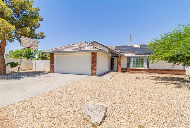 1968 E Golden Ct Chandler, AZ 85225