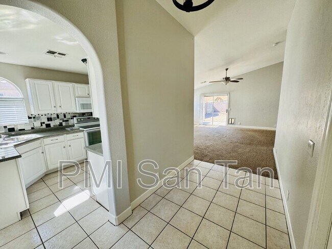 2530 E Jasper Dr Gilbert, AZ 85296 photo 5