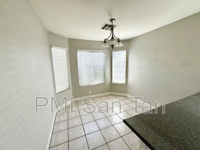2530 E Jasper Dr Gilbert, AZ 85296 photo 3