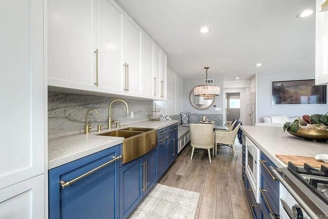 1202 N Pacific St Oceanside, CA 92054 photo 5