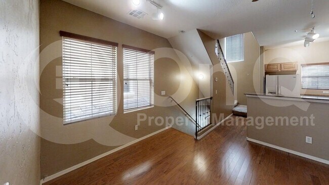 165 W Tremaine Ct Gilbert, AZ 85233 photo 3