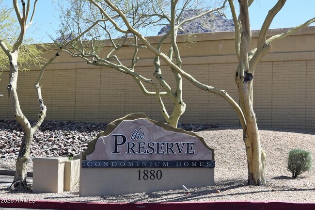 1880 E Morten Ave Phoenix, AZ 85020