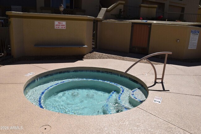 1880 E Morten Ave Phoenix, AZ 85020 photo 5