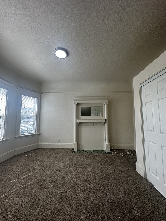 3256 Martin Luther King Jr Way photo 2