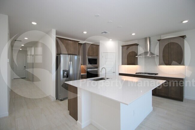 6842 W Molly Ln Peoria, AZ 85383 photo 5