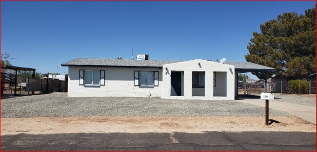 11060 N Faldale Rd Casa Grande, AZ 85122