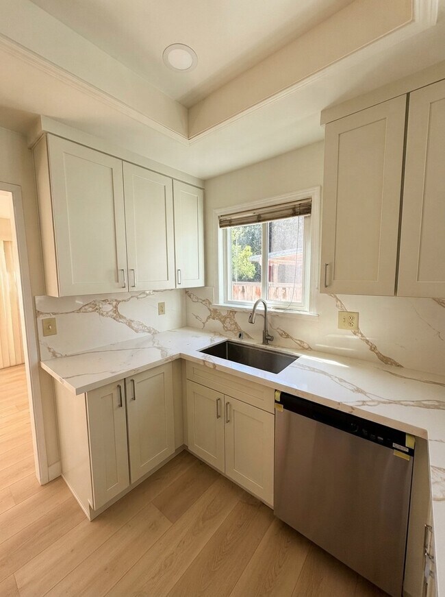 1415 Almanor Ct San Jose, CA 95132