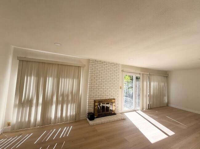 1415 Almanor Ct San Jose, CA 95132 photo 3