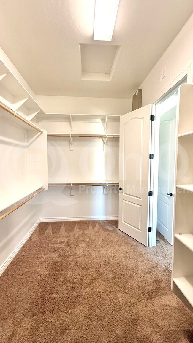 27355 N Silverado Ranch Rd Peoria, AZ 85383 photo 3