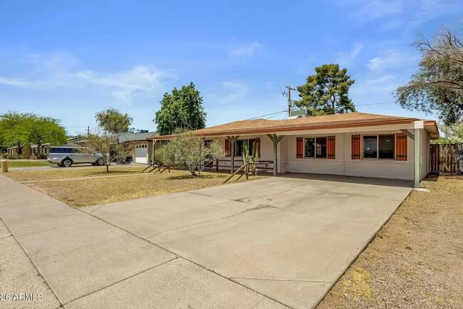 1020 E Oregon Ave Phoenix, AZ 85014 photo 3