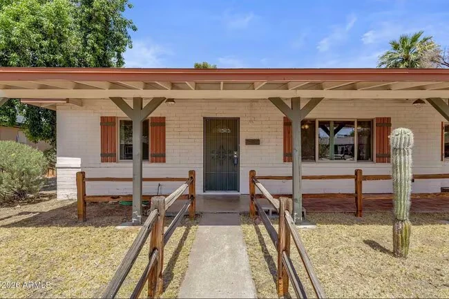1020 E Oregon Ave Phoenix, AZ 85014 photo 4