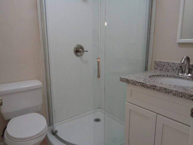 1411 N 33rd St Phoenix, AZ 85008 photo 5