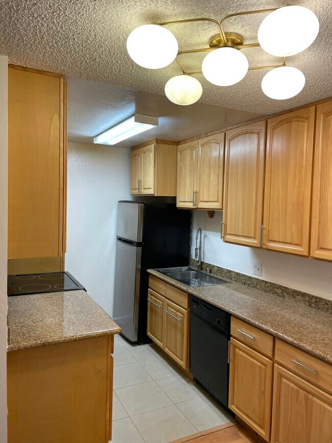 402 Boardwalk Ave San Bruno, CA 94066 photo 3