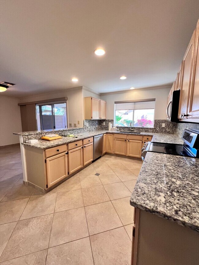 3310 E Nighthawk Wy Phoenix, AZ 85048 photo 4
