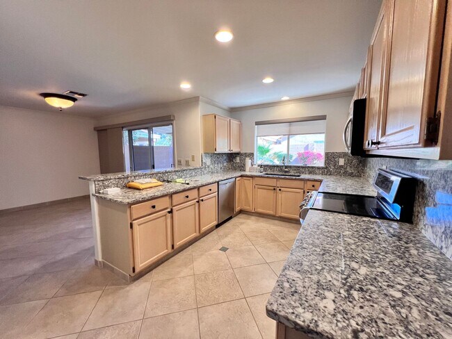 3310 E Nighthawk Wy Phoenix, AZ 85048 photo 3