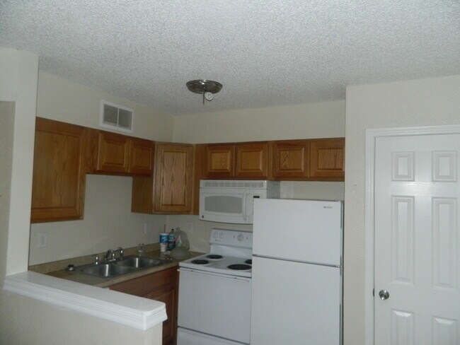 125 S 95th St Mesa, AZ 85208 photo 3