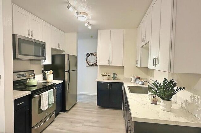 1730 Halford Ave Santa Clara, CA 95051 photo 5