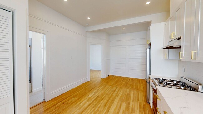 254 Central Ave San Francisco, CA 94117 photo 2