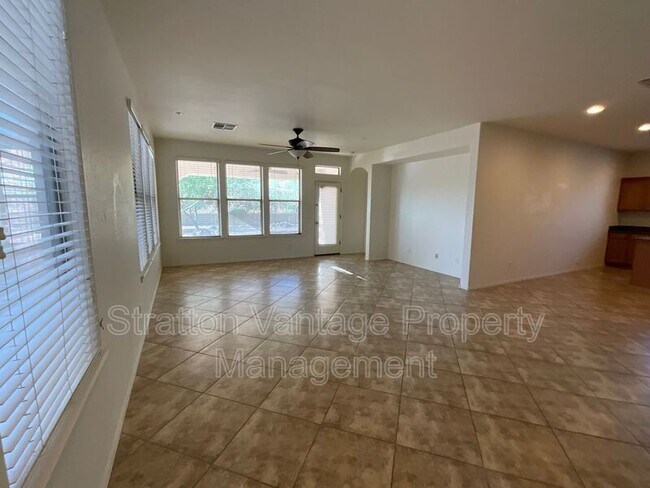 18471 Verdin Rd Goodyear, AZ 85338 photo 5