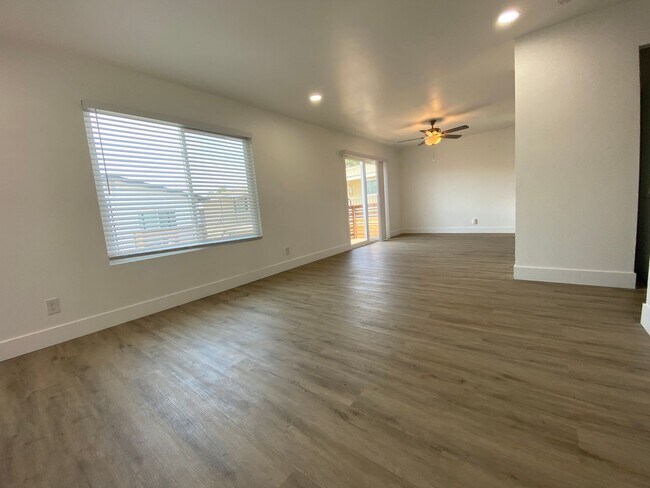 4410 Highland Ave San Diego, CA 92115 photo 4