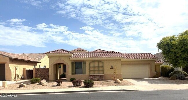 14366 W Cypress St photo 2