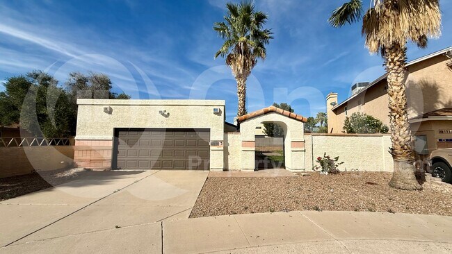 1510 E Taro Ln Phoenix, AZ 85024 photo 2