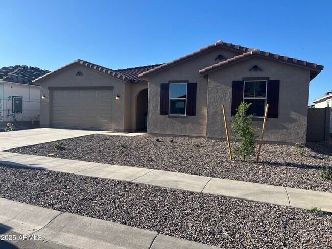 3014 W Estes Way Phoenix, AZ 85339