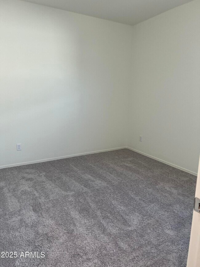 3014 W Estes Way Phoenix, AZ 85339 photo 4