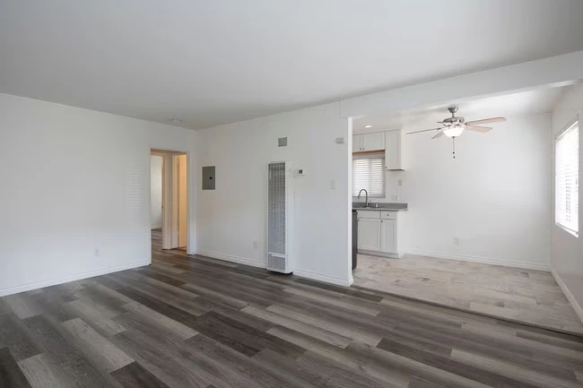 Stoneybrook Apartments photo 2