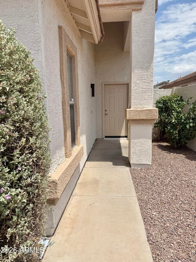 6558 W Townley Ave Glendale, AZ 85302 photo 4