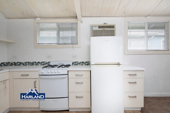6250-6264.5-62645 Stanley Ave San Diego, CA 92115 photo 3