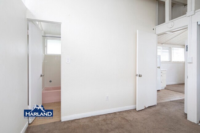 6250-6264.5-62645 Stanley Ave San Diego, CA 92115 photo 4