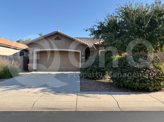 3031 S Sailors Way Gilbert, AZ 85295 photo 2
