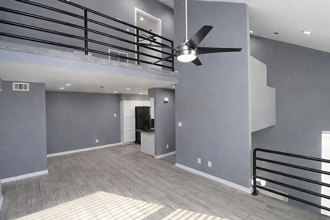 154 W 5th St Tempe, AZ 85281 photo 2
