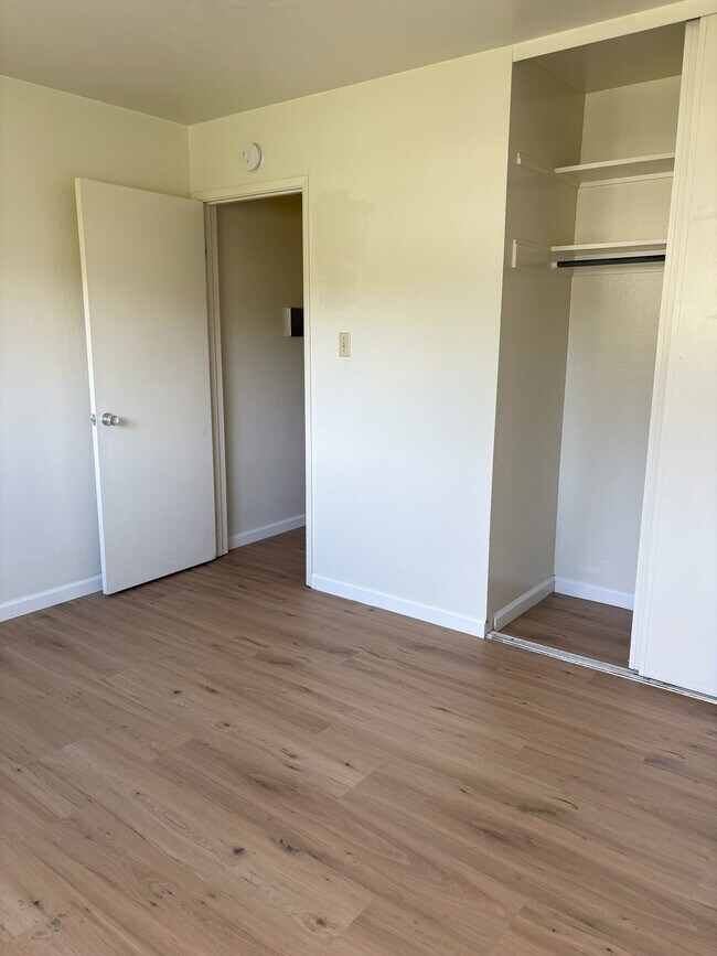 2172 Blake St Berkeley, CA 94704 photo 4