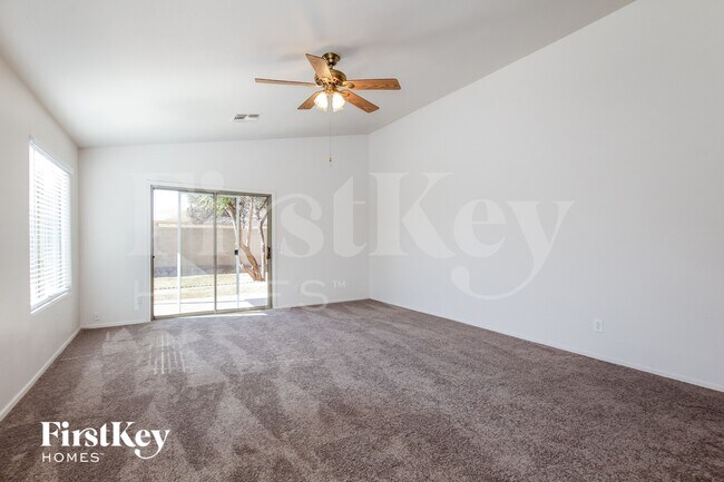 17750 N White Horse Trail Surprise, AZ 85374 photo 4