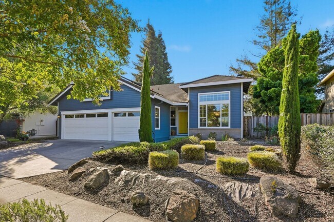 Contemporary Single Level North Napa Home photo 2